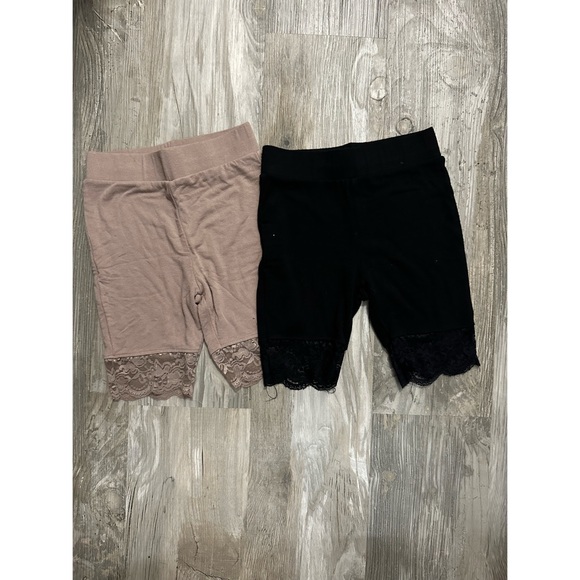 Naked Wardrobe - Picture 1 of 4